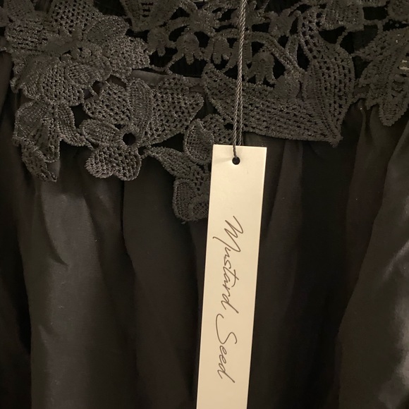 Mustard Seed Off the shoulder top - Picture 5 of 5